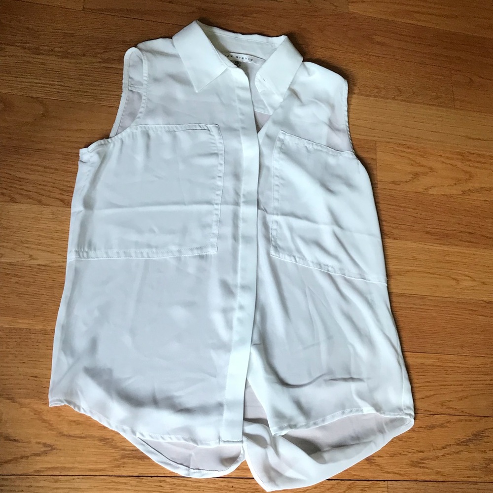 Max Studio sleeveless blouse